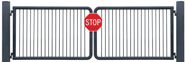 Granica wieku wyblakły drogowe bariery bramy i znak stop, stary zardzewiały na białym tle — Zdjęcie stockowe