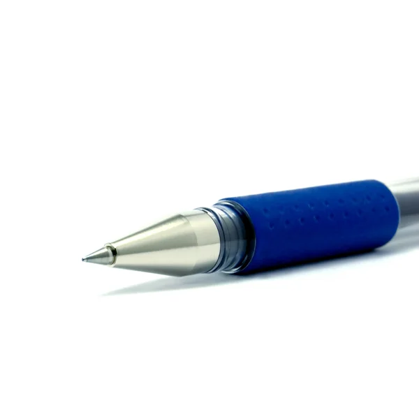 Μπλε ballpen μακροεντολή closeup, λεπτομερή στυλό, απομονωμένη — Φωτογραφία Αρχείου