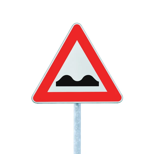 Неровный дорожный знак с полюсом изолирован на белом — стоковое фото