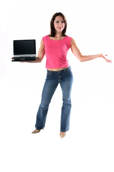 Kvinna med bärbar dator — Stockfoto