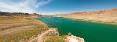 Kazak bozkırlarının Nehri