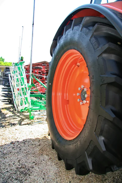 Tractor back wheel — Stock Photo, Image