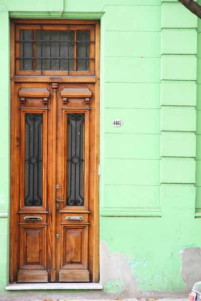 Дверь в Палермо, Буэнос-Айрес — стоковое фото
