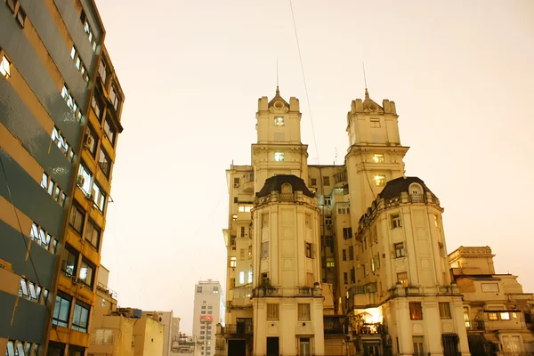 Строительство в Буэнос-Айресе — стоковое фото