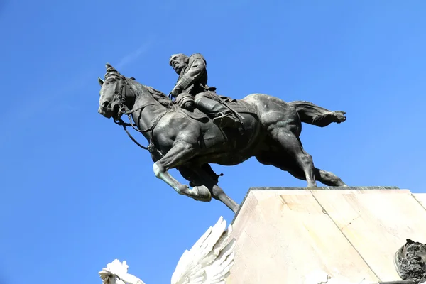 Пам'ятник Бартоломе Mitre в Буенос-Айресі — стокове фото