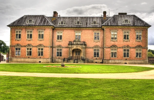 An HDR image of seventeenth century stately home Tredegar Hous — Stock Photo, Image