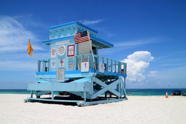 Lifeguard hut clipart