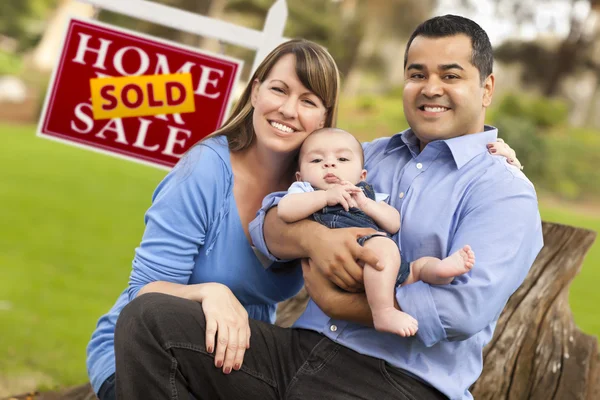 Mixed Race Couple, Baby, Sold Real Estate Sign — Stock Photo, Image