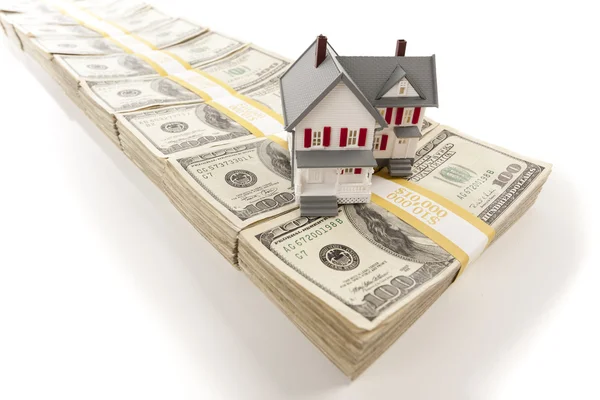 Small House on Stacks of Hundred Dollar Bills — Stock Photo, Image