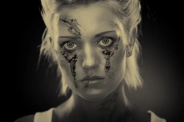 Κατάθλιψη κορίτσι με το ρύπο στο πρόσωπό της, κινηματογράφηση σε πρώτο πλάνο — Φωτογραφία Αρχείου
