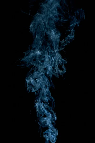 블랙에 추상 파란 연기 — 스톡 사진