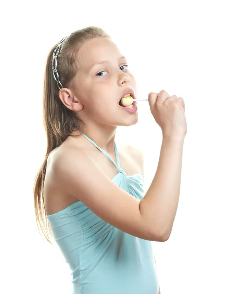性格开朗的小女孩与棒棒糖 — 图库照片