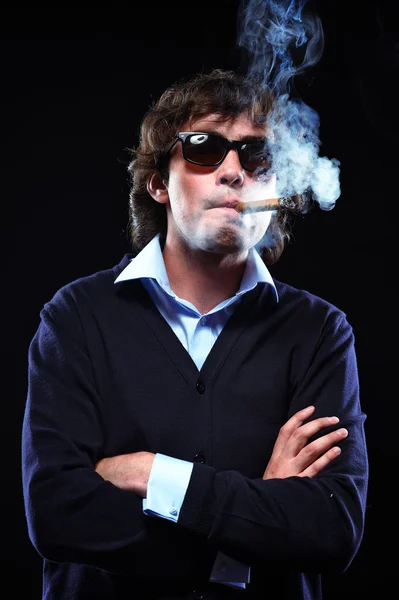 Portrait d'un homme avec cigare — Photo