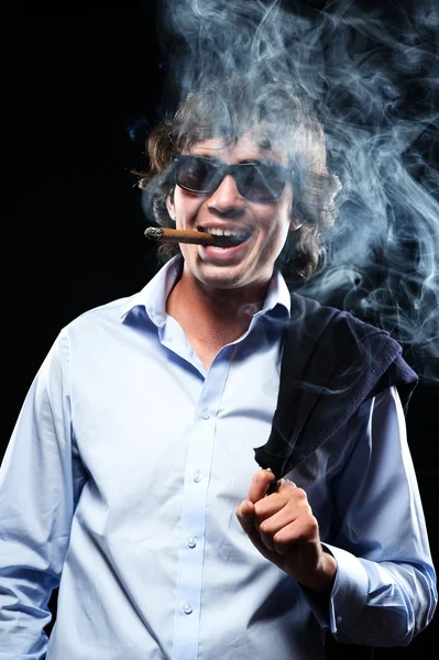 Portrait d'un homme avec cigare — Photo