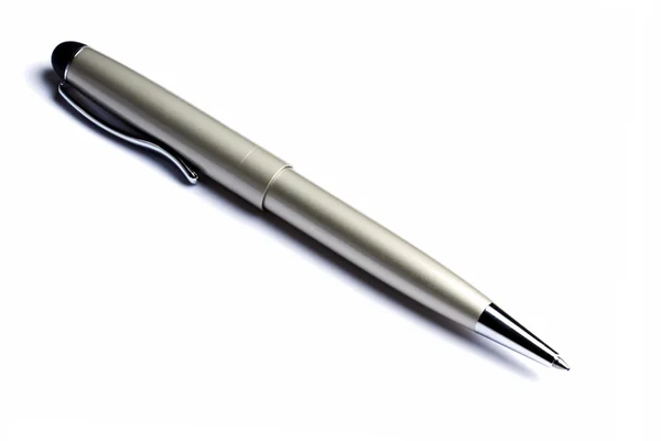 Шариковая ручка на белом — стоковое фото