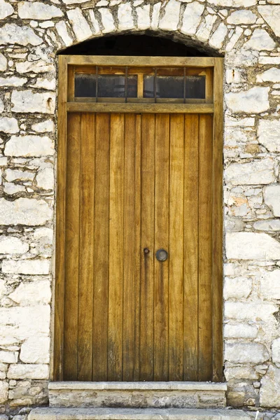 Staré dveře vzor v rhodes — Stock fotografie