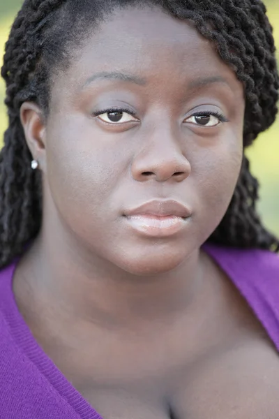 Headshot of a young black female — Stock Photo, Image