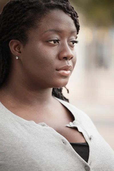 Giovane donna nera — Foto Stock