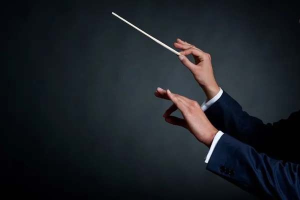 Mužské orchestr dirigent — Stock fotografie