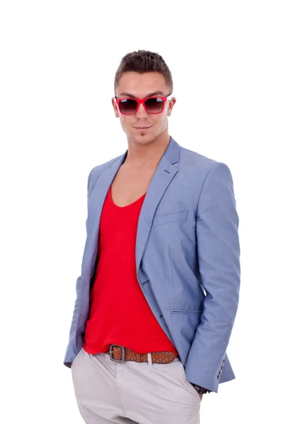 Handsome casual man wearing sunglasses — Stock Photo, Image