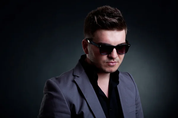 Young handsome man with sunglasses — Stock Photo, Image