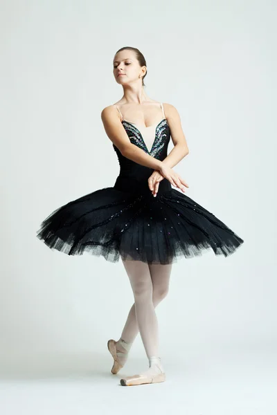 Dançarina profissional de balé feminino — Fotografia de Stock
