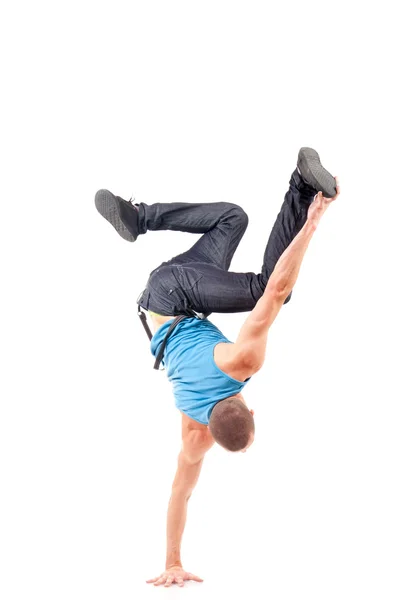 Jovem dançarino break mostrando suas habilidades — Fotografia de Stock