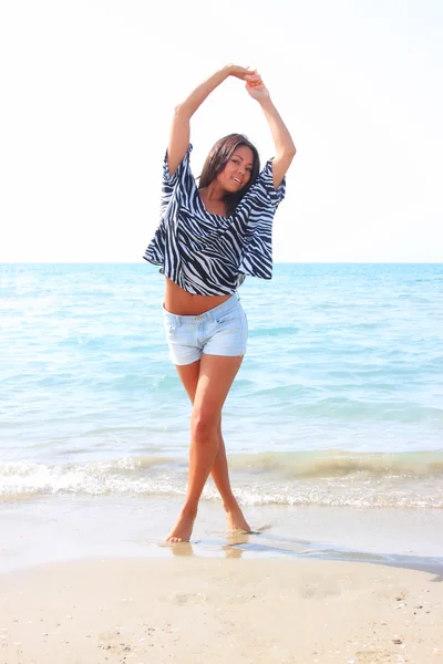 Asian model posing on Beach — Stock Photo, Image