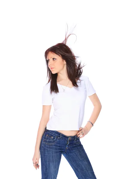 Junge Frau in Jeans und T-Shirt — Stockfoto