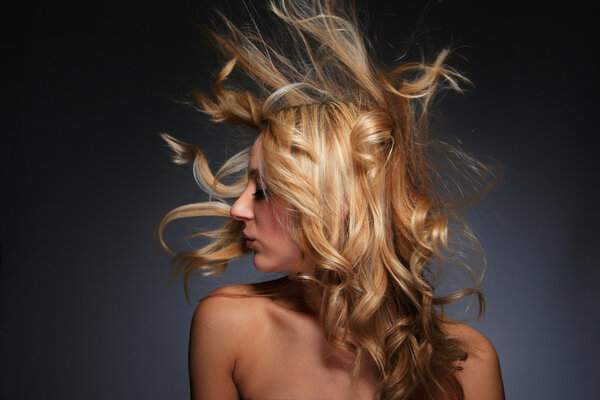 Портрет гламурной женщины
