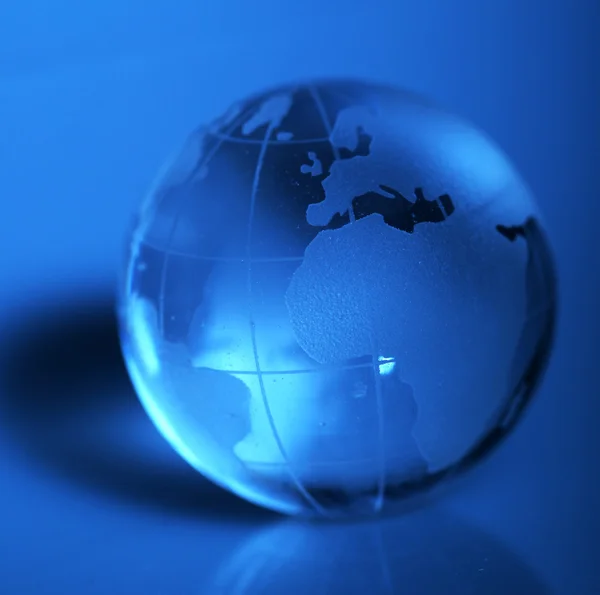 Genomskinlig globe — Stockfoto