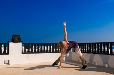 Yoga yapan kadın