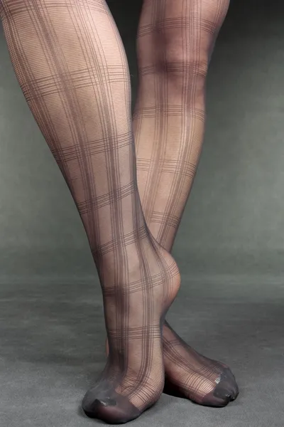 Жіночі ноги з колготками — стокове фото