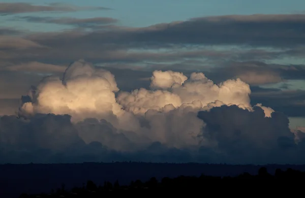 Кенія хмари на заході сонця — стокове фото