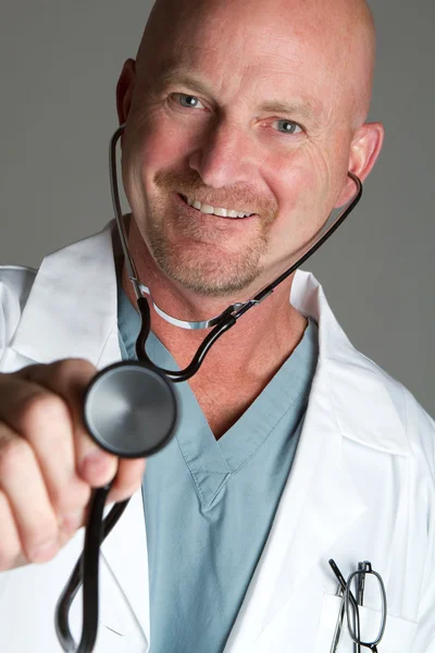 Glimlachende dokter — Stockfoto