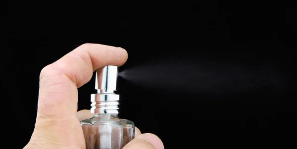 Крупный план парфюмерного опрыскивания — стоковое фото