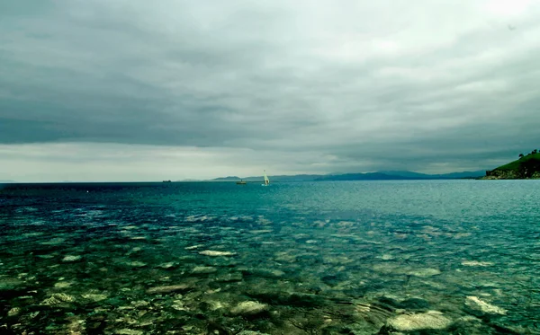 바다에 무거운 구름입니다. 자연 성분. — 스톡 사진