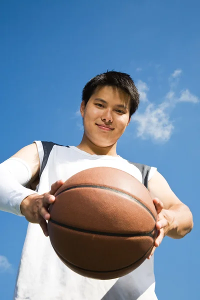 Баскетболист Азии — стоковое фото