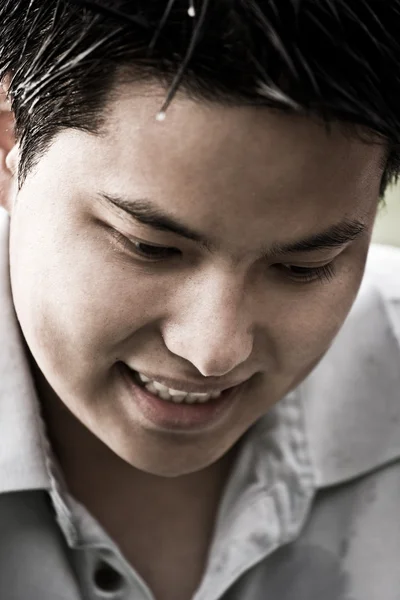 Šťastný mladý muž asijské — Stock fotografie
