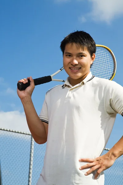 Asiatico uomo giocare tennis — Foto Stock