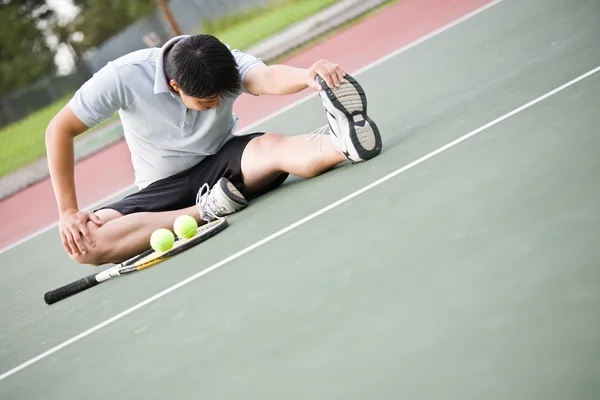 Jugador de tenis masculino asiático — Foto de Stock