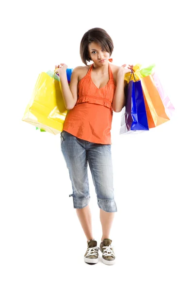 Svart kvinna trött efter shopping — Stockfoto