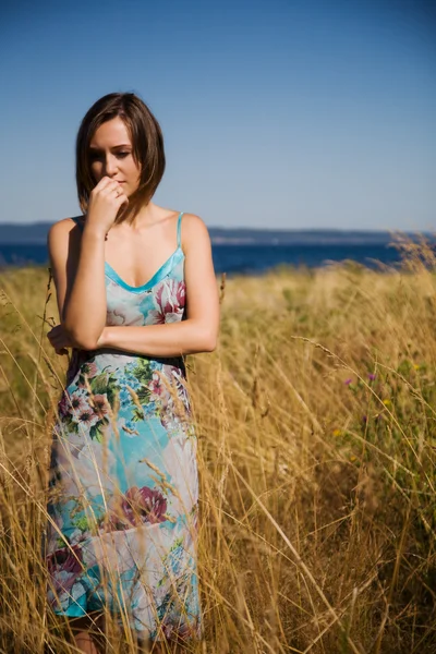 Triest mooi Kaukasische meisje — Stockfoto