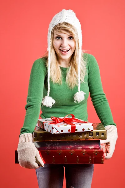 Tatil hediyeler ile beyaz kız — Stok fotoğraf