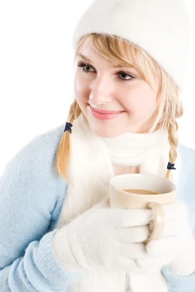 Kaukasisches Mädchen trinkt Kaffee — Stockfoto