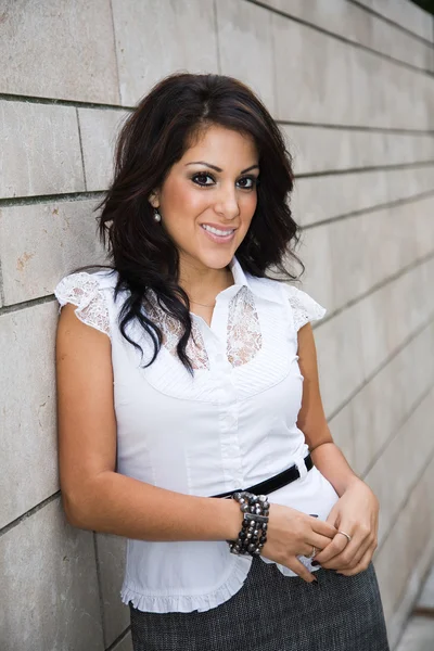 Beautiful hispanic businesswoman — Stock Photo, Image