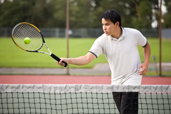 Giocatore di tennis asiatico — Foto Stock