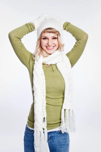 Mooie Kaukasische winter vrouw — Stockfoto