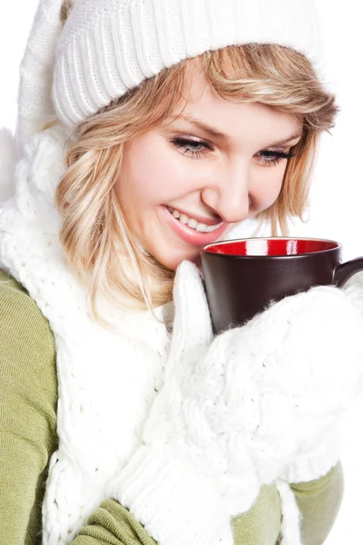 Hermosa mujer sosteniendo taza de café —  Fotos de Stock