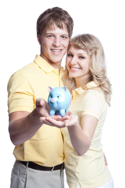 Νεαρό ζευγάρι, εξοικονόμηση χρημάτων — Φωτογραφία Αρχείου